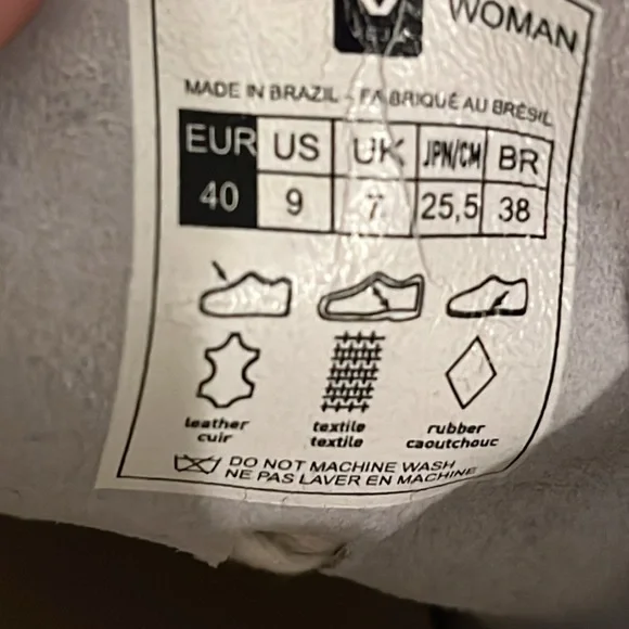 Veja Shoes - Picture 6 of 10